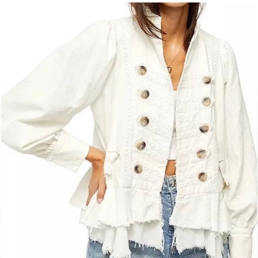 Free People woman’s white linen blazer jacket size medium